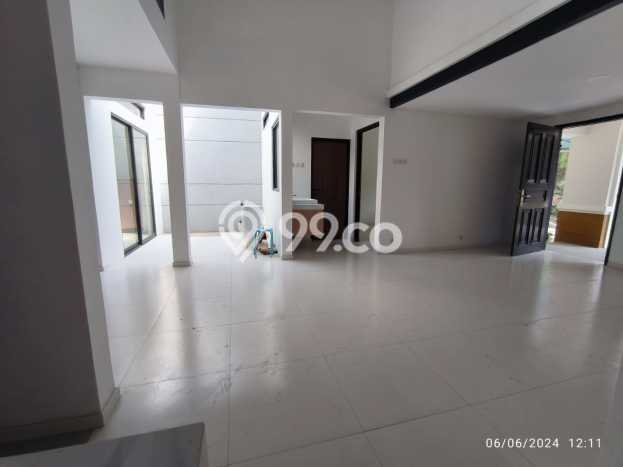 Rumah Luxury Modern Tanpa Renovasi di Kota Baru Parahyangan Bandung Rumah Luxury Modern Tanpa Renovasi di Kota Baru Parahyangan Bandung