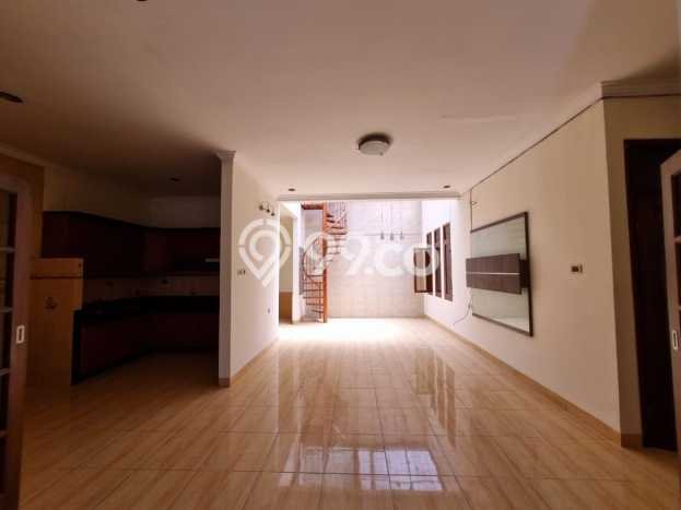 Rumah Minimalis 3 KT di Kopo Permai Bandung Semi Furnished Rumah Minimalis 3 KT di Kopo Permai Bandung Semi Furnished