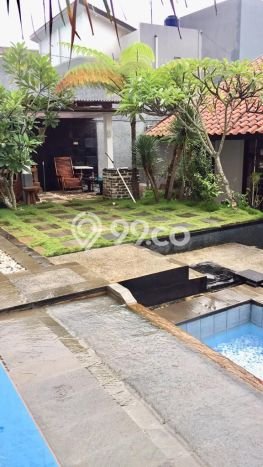 Hunian Mewah LB 590m2 Siap Pakai Desain Elegan di Cihanjuang, Bandung Hunian Mewah LB 590m2 Siap Pakai Desain Elegan di Cihanjuang, Bandung