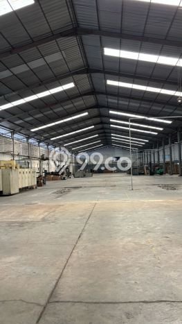 KAWASAN KOMERSIAL! Gudang Disewakan di Cikarang Selatan, Luas 4608m2m², Lokasi Strategis KAWASAN KOMERSIAL! Gudang Disewakan di Cikarang Selatan, Luas 4608m2m², Lokasi Strategis