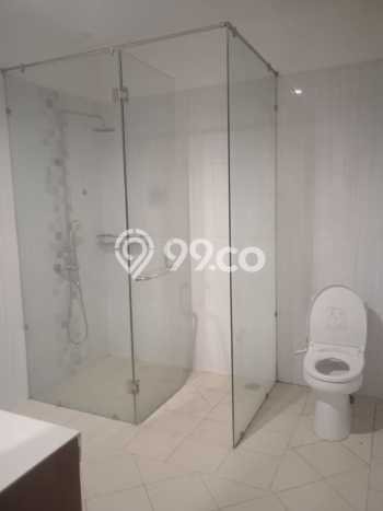Rumah Tenang di Menteng, 4 KM, LT 588m² Bangunan 457m² Rumah Tenang di Menteng, 4 KM, LT 588m² Bangunan 457m²