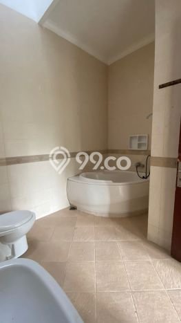 RECOMMENDED! Rumah kawasan Sunter, 5 KT, Area Premium, LT 140m² Bangunan 200m² RECOMMENDED! Rumah kawasan Sunter, 5 KT, Area Premium, LT 140m² Bangunan 200m²