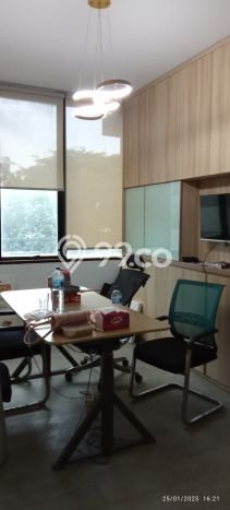 Unit Gudang Disewakan di Sunter di Area Ramai & Strategis Unit Gudang Disewakan di Sunter di Area Ramai & Strategis