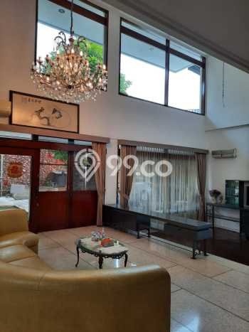 Ready to Use! Luxury House LT 1039m2 Desain Elegan di Tomang Ready to Use! Luxury House LT 1039m2 Desain Elegan di Tomang