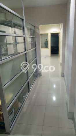 Ruko untuk Disewa di Pusat Jakarta Barat Luas Bangunan 500m2 Ruko untuk Disewa di Pusat Jakarta Barat Luas Bangunan 500m2