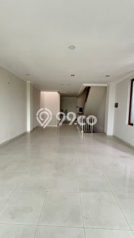 For Rent Ruko Premium di Johar Baru, Luas 350m², Lokasi Berkembang For Rent Ruko Premium di Johar Baru, Luas 350m², Lokasi Berkembang