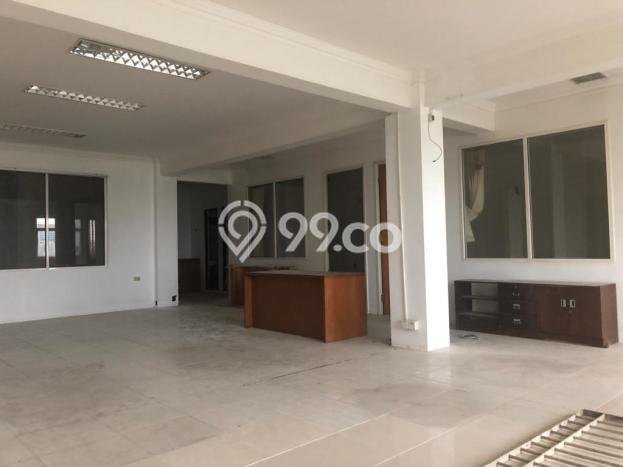 AREA KOMERSIAL! Gudang Disewakan Kawasan , Luas 2888m2m², Jalan Utama AREA KOMERSIAL! Gudang Disewakan Kawasan , Luas 2888m2m², Jalan Utama