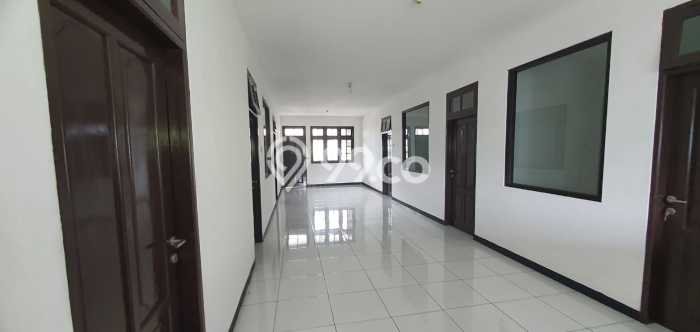 Disewakan Ruko di Pusat Kota Jakarta Utara Ramai Strategis Disewakan Ruko di Pusat Kota Jakarta Utara Ramai Strategis
