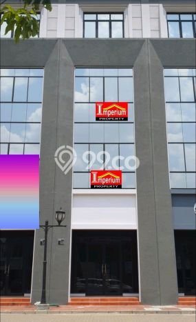 Ruko disewakan di Cakung Jakarta Timur dengan luas bangunan 250m2 Ruko disewakan di Cakung Jakarta Timur dengan luas bangunan 250m2
