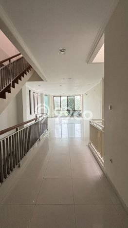 For Rent Ruko Premium di Johar Baru, Luas 350m², Lokasi Berkembang For Rent Ruko Premium di Johar Baru, Luas 350m², Lokasi Berkembang