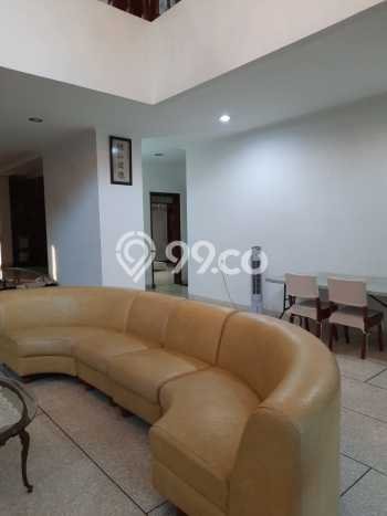 Ready to Use! Luxury House LT 1039m2 Desain Elegan di Tomang Ready to Use! Luxury House LT 1039m2 Desain Elegan di Tomang