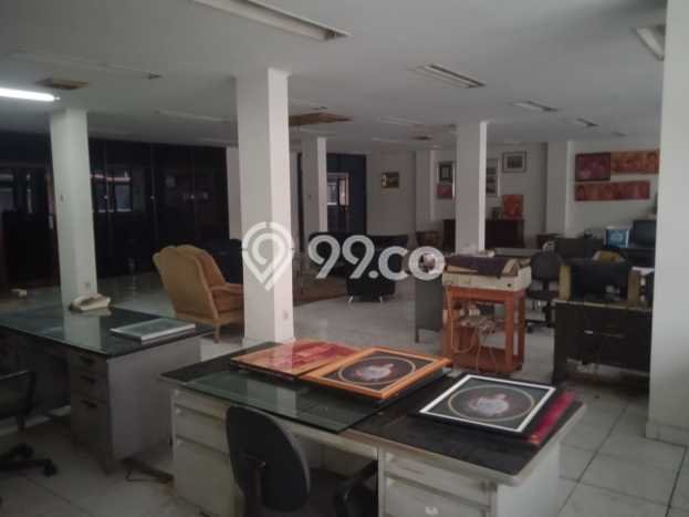 Ruko Dijual di Jakarta Barat LT 100m2 & LB 240m2 Lokasi Terbaik! Ruko Dijual di Jakarta Barat LT 100m2 & LB 240m2 Lokasi Terbaik!