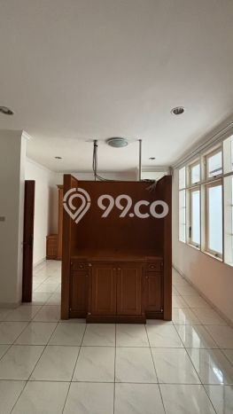 Lokasi terbaik! Rumah siap huni dikontrakkan di Kelapa Gading LB 200m2 Lokasi terbaik! Rumah siap huni dikontrakkan di Kelapa Gading LB 200m2