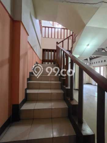 Disewakan Rumah Murah di Rawamangun Jakarta Timur dengan 4 KT Disewakan Rumah Murah di Rawamangun Jakarta Timur dengan 4 KT