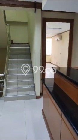 Ruko Disewa di Gambir, Jakarta Pusat, LT 87m2 / LB 240m2 Ruko Disewa di Gambir, Jakarta Pusat, LT 87m2 / LB 240m2