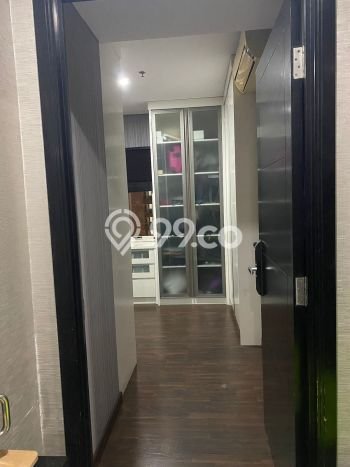 Hunian Apartemen High-Class untuk Dijual di Jakarta Barat dengan 3 BR & 2 Kamar Mandi Hunian Apartemen High-Class untuk Dijual di Jakarta Barat dengan 3 BR & 2 Kamar Mandi