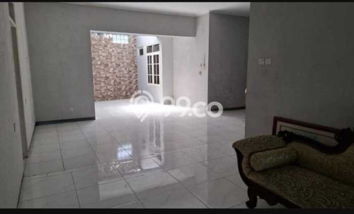 Jual Segera Rumah Terawat di Kawasan , Bandung Jual Segera Rumah Terawat di Kawasan , Bandung
