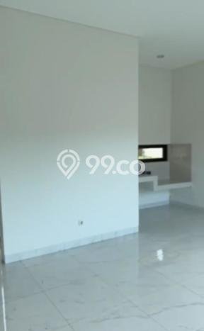 Rumah Minimalis 3 Kamar LT 156m2 di Modernland Rumah Minimalis 3 Kamar LT 156m2 di Modernland