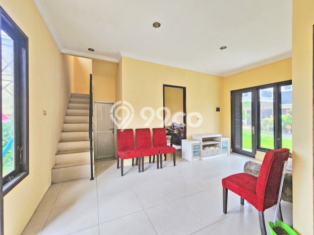 Jual Rumah Strategis Bagus Punya 3 KT di Setu Tangerang Selatan SHM Jual Rumah Strategis Bagus Punya 3 KT di Setu Tangerang Selatan SHM