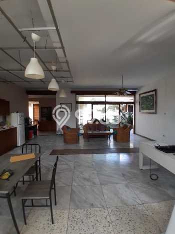 Rumah Bagus di Setra Sari, Bandung, Luas 750m2m² LB 350m2m² DIJUAL CEPAT! Rumah Bagus di Setra Sari, Bandung, Luas 750m2m² LB 350m2m² DIJUAL CEPAT!