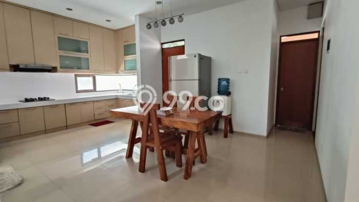 Rumah Elit Modern Siap Huni di Resor Dago Pakar Bandung Rumah Elit Modern Siap Huni di Resor Dago Pakar Bandung