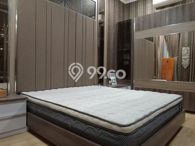 Rumah Mewah LB 350m2 Siap Pakai Desain Elegan di Setra Sari, Bandung Rumah Mewah LB 350m2 Siap Pakai Desain Elegan di Setra Sari, Bandung