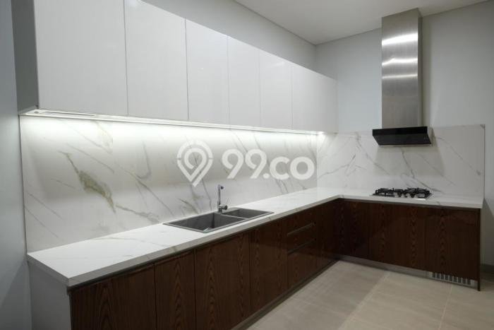 Rumah Cantik Siap Pakai Di BSD Luas 338m2 Lokasi Strategis Rumah Cantik Siap Pakai Di BSD Luas 338m2 Lokasi Strategis