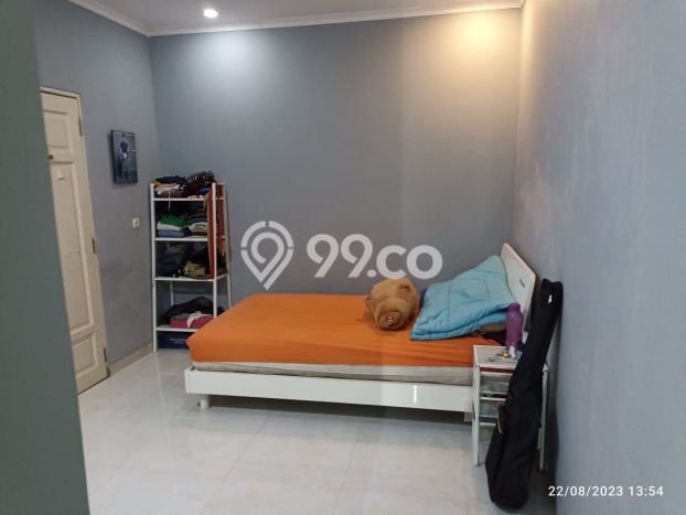 Rumah Luxury Modern Tanpa Renovasi di Taman Surya Jakarta Barat Rumah Luxury Modern Tanpa Renovasi di Taman Surya Jakarta Barat