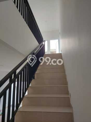 Jual Rumah Eksklusif 3 KT di Kav DKI, Jakarta Barat Jual Rumah Eksklusif 3 KT di Kav DKI, Jakarta Barat