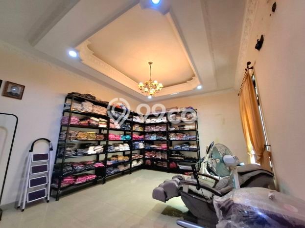 Ready to Use! Premium House LT 230m2 Desain Elegan di Taman Palem Ready to Use! Premium House LT 230m2 Desain Elegan di Taman Palem