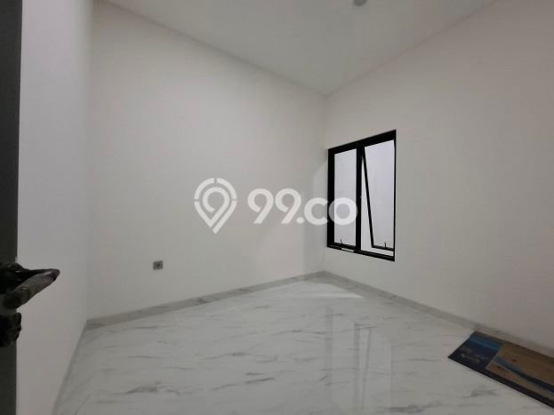 Rumah Nyaman dengan 4 Kamar Tidur dan 3 Kamar Mandi di Kawasan Metland Puri, Jakarta Barat Rumah Nyaman dengan 4 Kamar Tidur dan 3 Kamar Mandi di Kawasan Metland Puri, Jakarta Barat