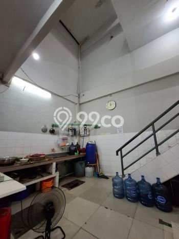 Ruko Dijual di Jakarta Barat LT 75m2 & LB 225m2 Lokasi Terbaik! Ruko Dijual di Jakarta Barat LT 75m2 & LB 225m2 Lokasi Terbaik!