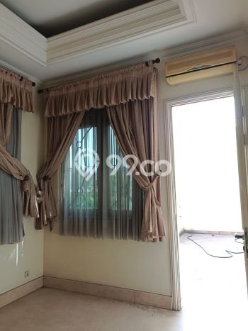 Rumah Berkualitas di Kedoya, Jakarta Barat, LT 480m² LB 417m² - HARGA NEGO! Rumah Berkualitas di Kedoya, Jakarta Barat, LT 480m² LB 417m² - HARGA NEGO!