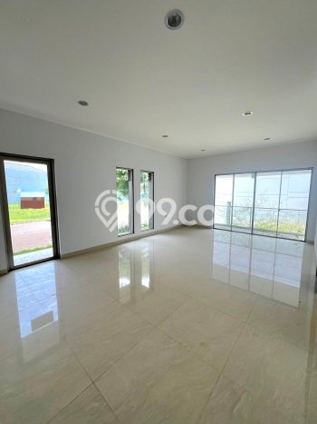 Rumah Elit Modern Tanpa Renovasi di Golf Island Jakarta Utara Rumah Elit Modern Tanpa Renovasi di Golf Island Jakarta Utara
