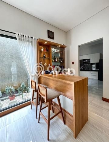 Rumah Berkualitas LT 243m² / LB 300m² di Lokasi Strategis Sentul City, Bogor Rumah Berkualitas LT 243m² / LB 300m² di Lokasi Strategis Sentul City, Bogor