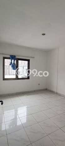 Dijual Hunian Rumah Terawat 3 Kamar di Taman Surya, Jakarta Barat Dijual Hunian Rumah Terawat 3 Kamar di Taman Surya, Jakarta Barat