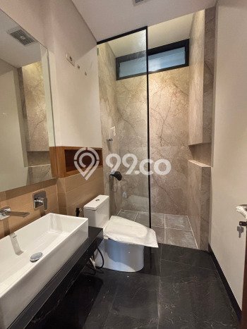 Hunian Mewah LB 365m2 Siap Huni Desain Elegan di BSD The Icon, Tangerang Hunian Mewah LB 365m2 Siap Huni Desain Elegan di BSD The Icon, Tangerang