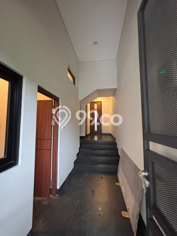 Hunian Mewah LB 365m2 Siap Huni Desain Elegan di BSD The Icon, Tangerang Hunian Mewah LB 365m2 Siap Huni Desain Elegan di BSD The Icon, Tangerang