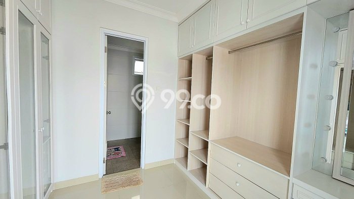 Dijual Rumah Mewah Megah Dengan View Cantik di Gading Serpong, Tangerang Dijual Rumah Mewah Megah Dengan View Cantik di Gading Serpong, Tangerang