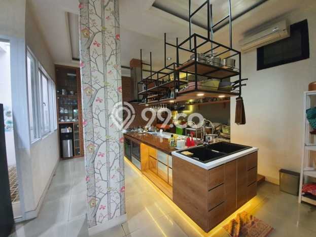 Siap Huni Hunian Elit 6 Kamar di Cempaka Putih Dekat ke Mana Pun Siap Huni Hunian Elit 6 Kamar di Cempaka Putih Dekat ke Mana Pun