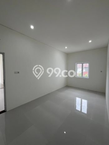 Ready to Use! Luxury House LT 185m2 Desain Elegan di Villa Melati Mas Ready to Use! Luxury House LT 185m2 Desain Elegan di Villa Melati Mas