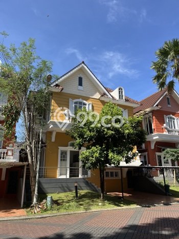 Rumah Luas Asri 3 KT Siap Pakai di Gading Serpong Omaha Village Tangerang Rumah Luas Asri 3 KT Siap Pakai di Gading Serpong Omaha Village Tangerang