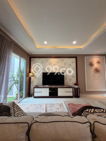 Ready to Use! Luxury House LT 160m2 Desain Elegan di BSD Green Wich Ready to Use! Luxury House LT 160m2 Desain Elegan di BSD Green Wich