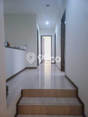 Ready to Use! Luxury House LT 220m2 Desain Elegan di BSD City Ready to Use! Luxury House LT 220m2 Desain Elegan di BSD City