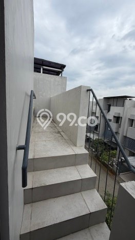 Jual Rumah Strategis Bagus Punya 2 KT di BSD Tangerang Selatan SHM Jual Rumah Strategis Bagus Punya 2 KT di BSD Tangerang Selatan SHM