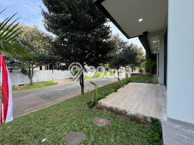 Hunian Elit LB 428m2 Siap Pakai Desain Elegan di BSD Green Wich, Tangerang Hunian Elit LB 428m2 Siap Pakai Desain Elegan di BSD Green Wich, Tangerang
