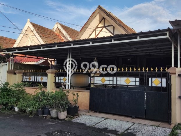 Jual Rumah Eksklusif 2 KT di Sektor 7A/B-Gading Serpong, Tangerang Jual Rumah Eksklusif 2 KT di Sektor 7A/B-Gading Serpong, Tangerang