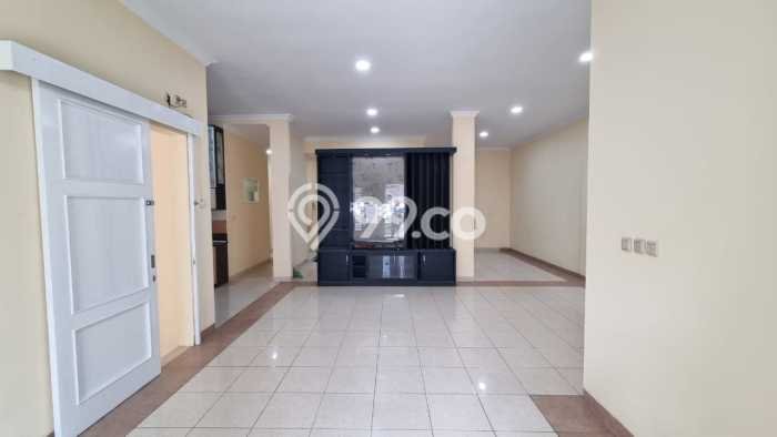 PROPERTI UNGGULAN! Rumah Premium di Summarecon Serpong, Luas 144m² Bangunan 180m² PROPERTI UNGGULAN! Rumah Premium di Summarecon Serpong, Luas 144m² Bangunan 180m²