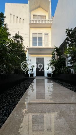 Dijual Rumah Mewah Megah Dengan View Eksklusif di Permata Hijau, Jakarta Selatan Dijual Rumah Mewah Megah Dengan View Eksklusif di Permata Hijau, Jakarta Selatan