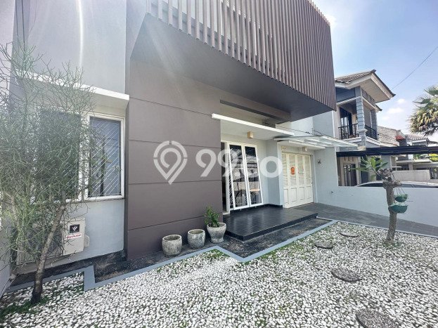 Dijual Rumah Mewah Elegan Dengan View Cantik di BSD Nusaloka, Tangerang Dijual Rumah Mewah Elegan Dengan View Cantik di BSD Nusaloka, Tangerang